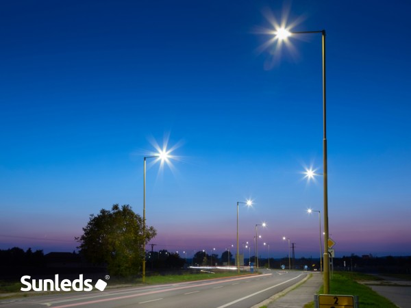 LED Straßenleuchte 150 W - Mastleuchten an Straße